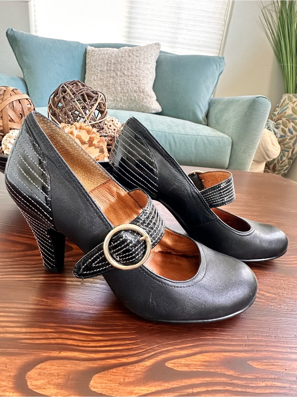 Söfft Black Leather Mary Jane Heels – Women’s 8.5 M